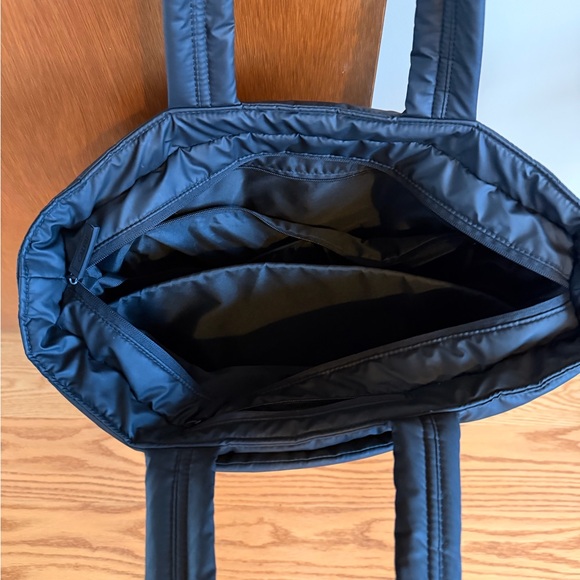 Calpak Luka expandable laptop Tote in matte black - Picture 4 of 5